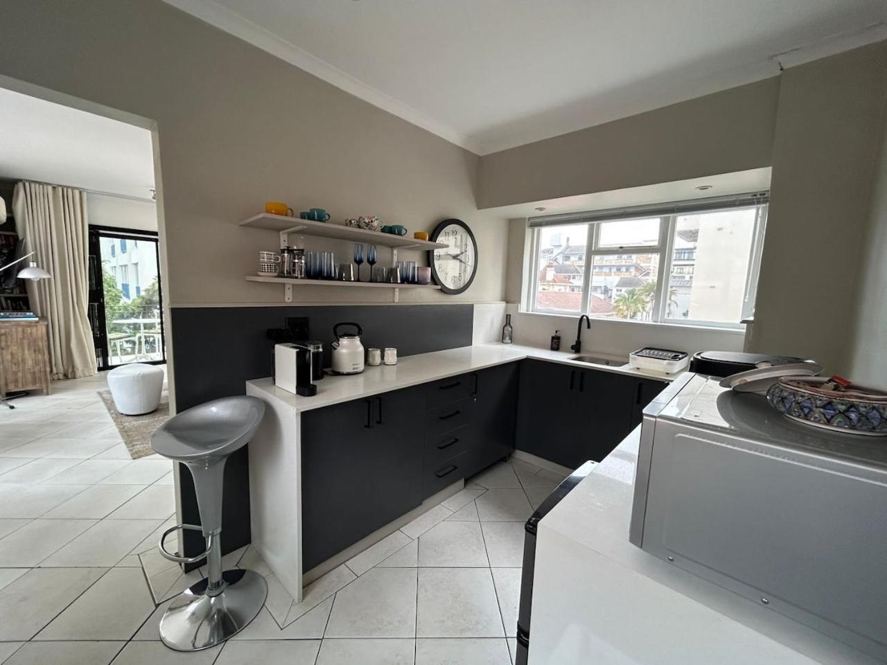Cosy And Classy Sea Point Apartment Kapstaden Exteriör bild
